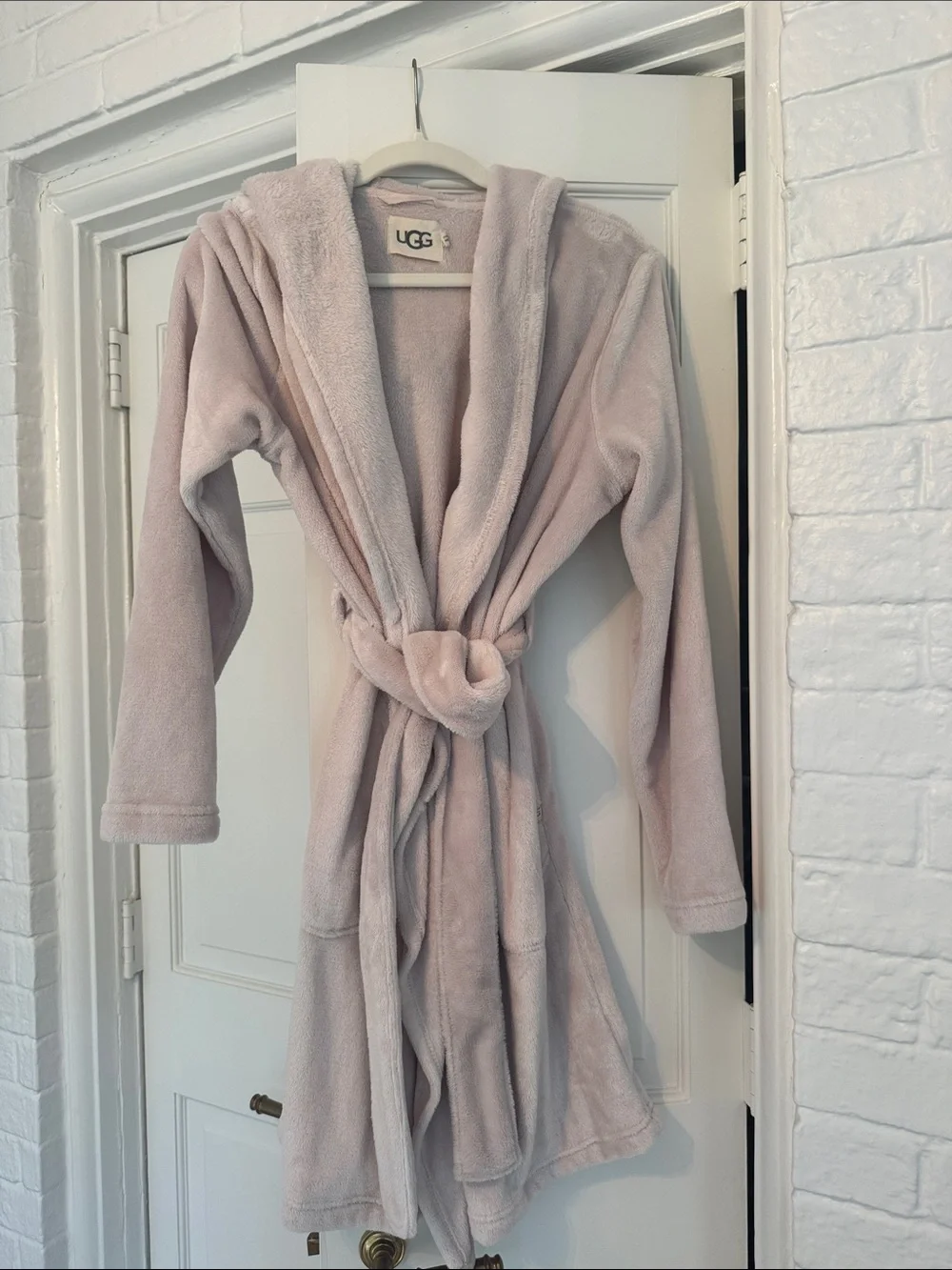 UGG Plush Hooded Robe in Pale Pink